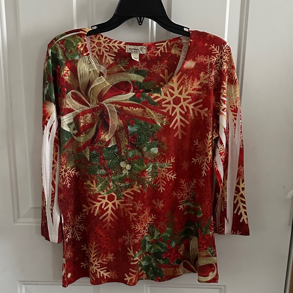 One World Red and Green Snowflake Top